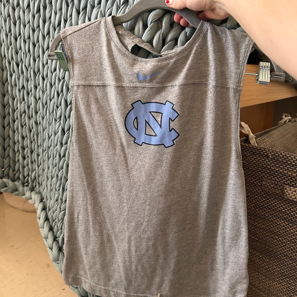 unc athletic nike running top